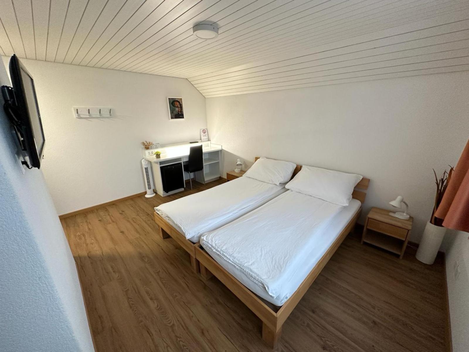 Landgasthof Zum Zimmermann Jona - Rapperswil Buitenkant foto