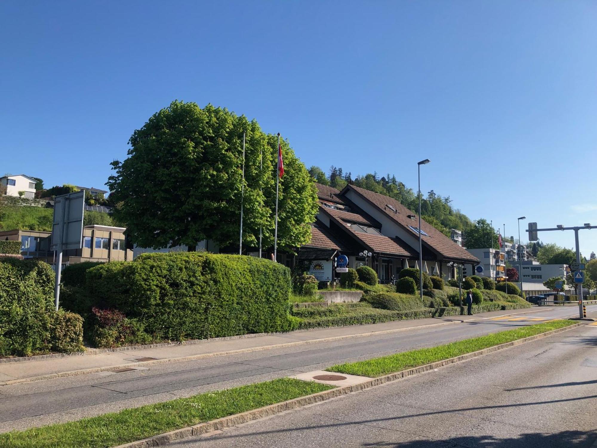 Landgasthof Zum Zimmermann Jona - Rapperswil Buitenkant foto